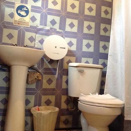 Hostel Melinda Пуерто Наталес Екстериор снимка