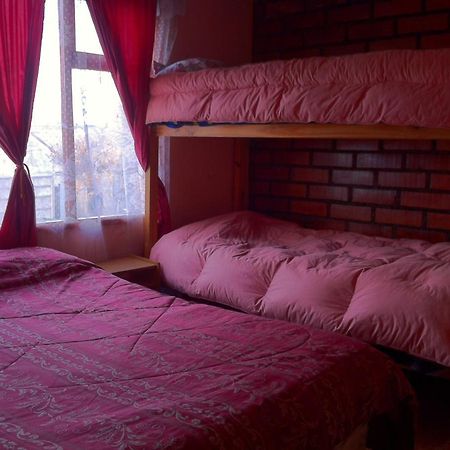 Hostel Melinda Пуерто Наталес Екстериор снимка