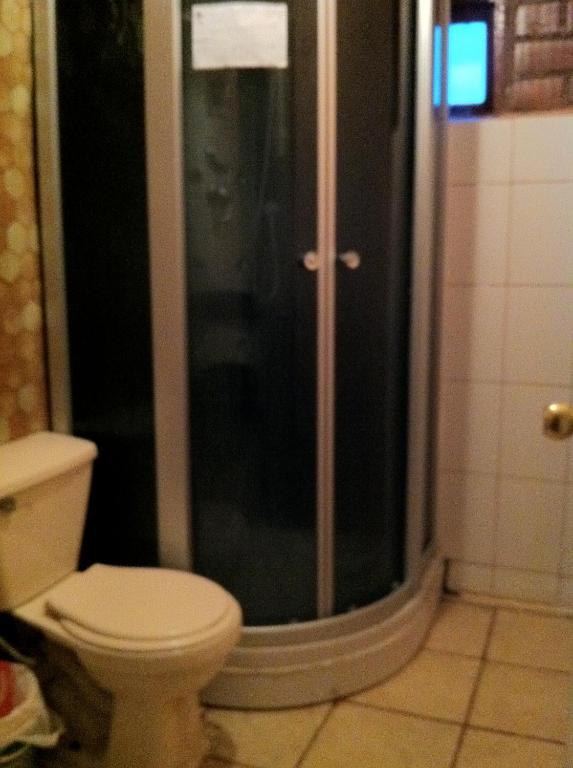 Hostel Melinda Пуерто Наталес Екстериор снимка